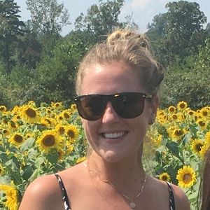 Meet your Posher, Lindsay